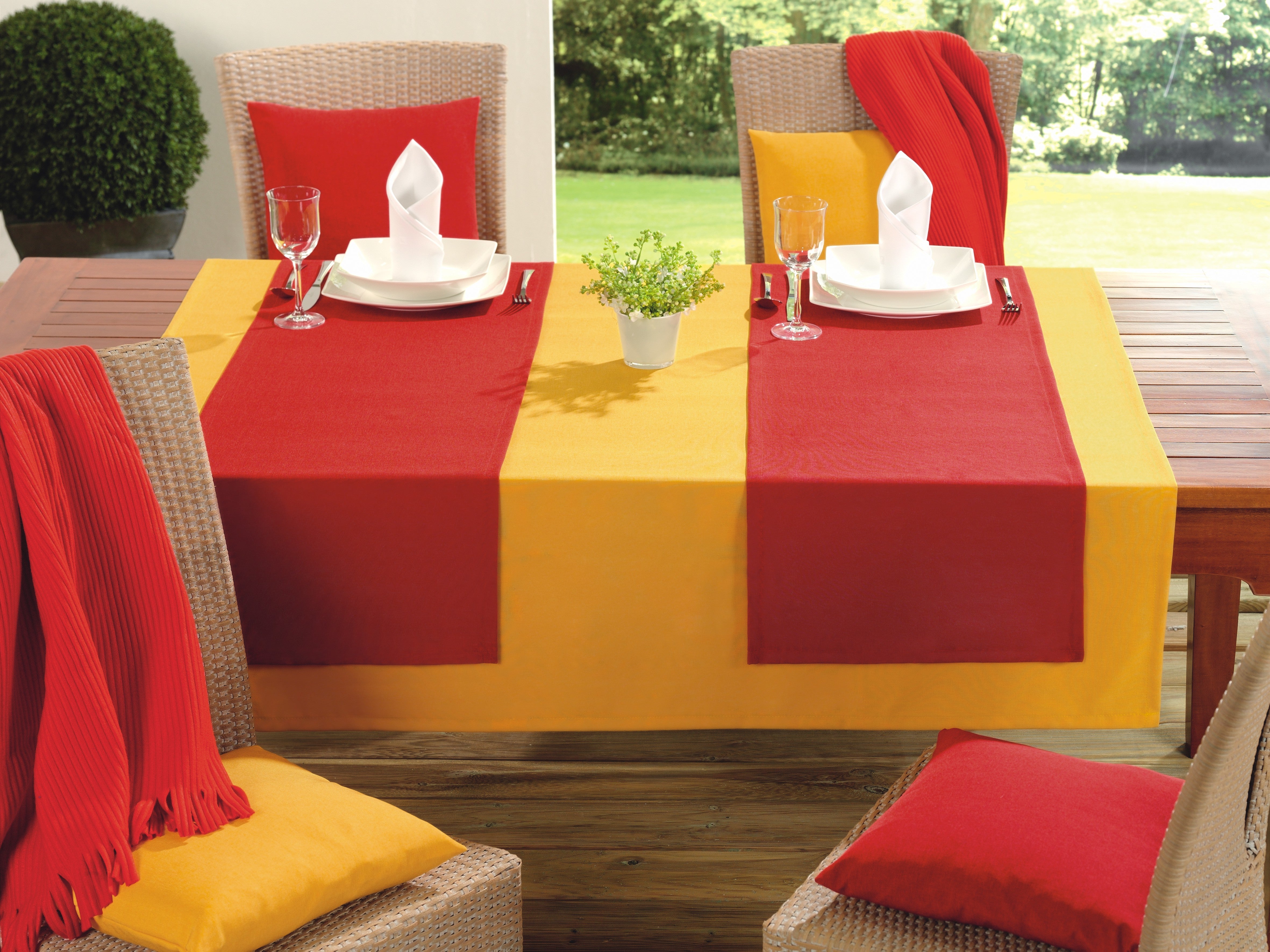 Milano Tafellinnen, 100 % polyester